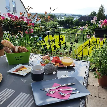 Bed And Breakfast - Rheingauer Hof Oestrich-Winkel Eksteriør billede
